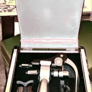 Rabbit wine bottle opener kit with case